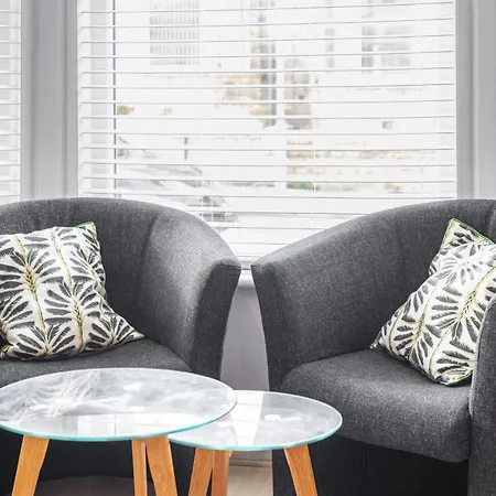 Host & - Elmville Tatil Evi