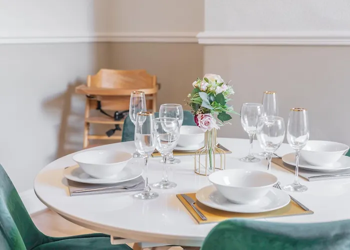 Host & - Elmville Tatil Evi